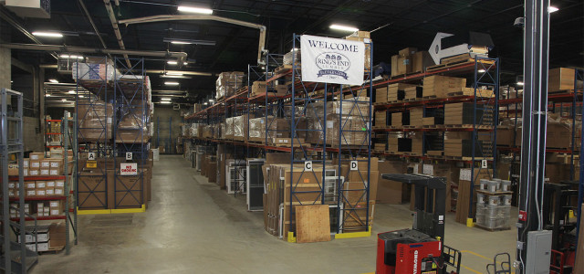 Stratford, CT: Distribution Center